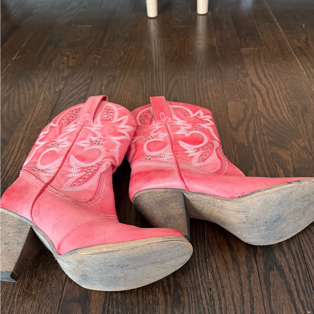 Red/Pink Western Cowboy Boots - Picture 5 of 5